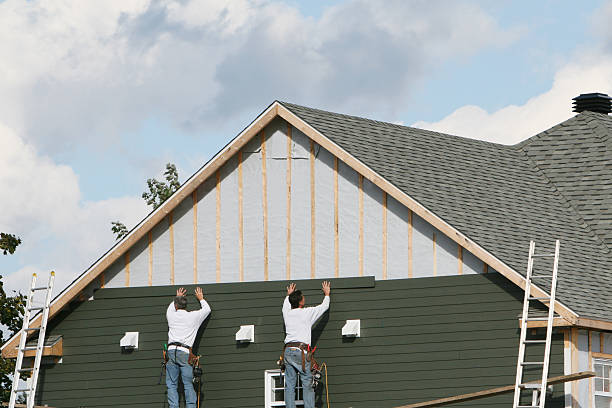 Professional Siding Replacement technician working in Lawrenceville, NJ